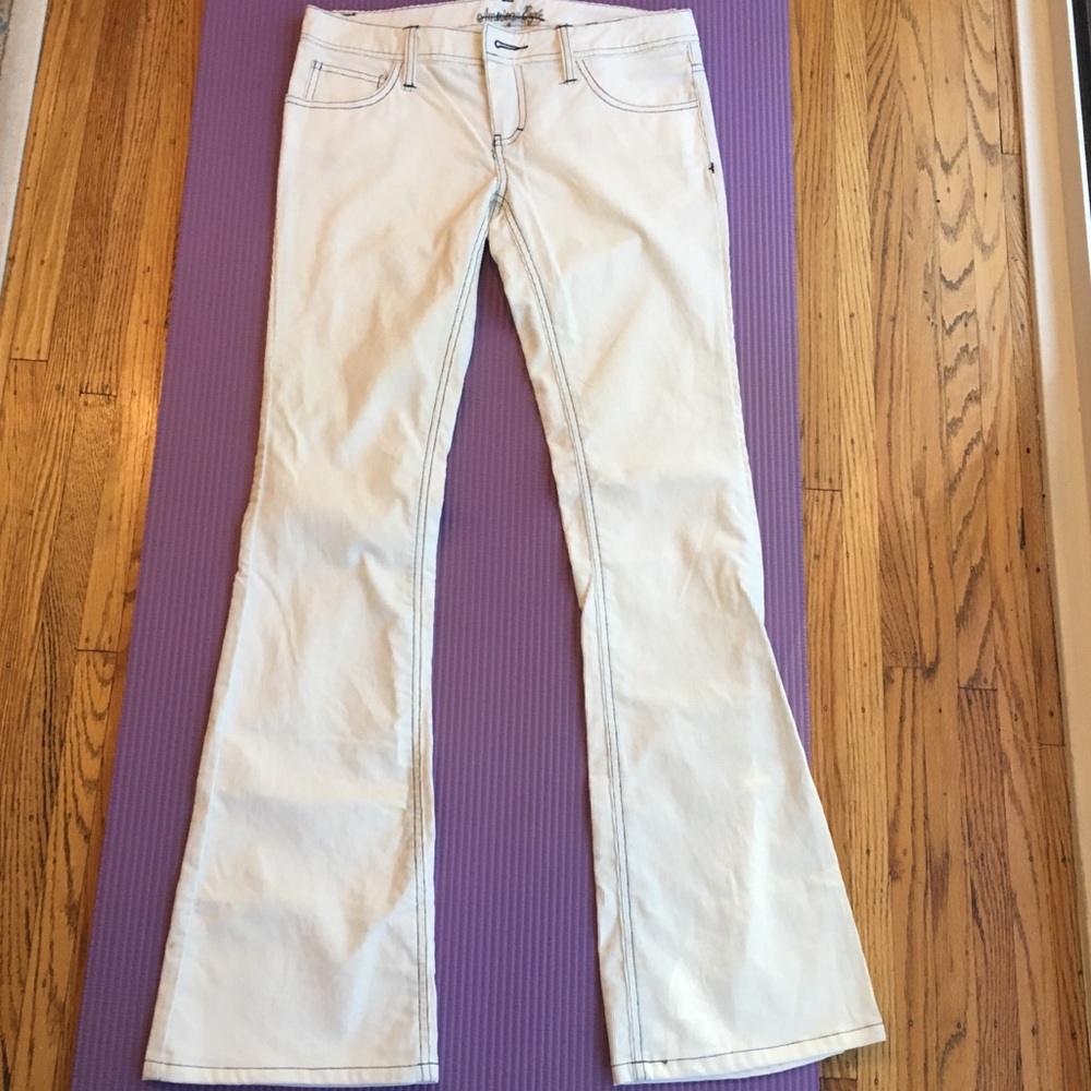 American Eagle White Corduroy Pants Size 4